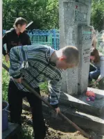 Братская могила, Россия, Саратовская область, Лысогорский район, поселок городского типа Лысые Горы, Верхняя улица
