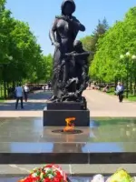 Мемориал "Вечный огонь", Соборная площадь