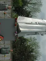 Памятник станичникам погибшим в борьбе за Советскую власть и за освобождение нашей страны от немецко-фашистских оккупантов, Красная улица
