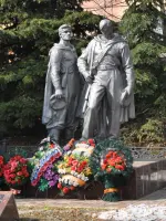 
        Мемориальный комплекс в Сквере Славы, Московская улица