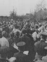 Обелиск в деревне Поляны, Изюмская улица