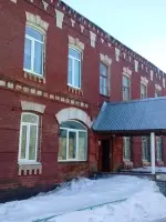 Здание, где в годы войны размещалось 1 отделение эвакогоспиталя №3734, Россия, Вологодская область, Грязовец