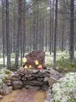 Захоронение в районе переправы через реку Тунтсайоки, Россия, Мурманская область, Кандалакшский район