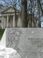 Памятник землякам-каминцам, погибшим в годы Великой Отечественной войны, Россия, Ивановская область, Родниковский район, поселок Каминский