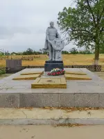 Братские захоронения - хутор Красный, Багаевский район, Ростовская область, Россия, Ростовская область, Багаевский район, хутор Красный