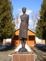Обелиск в Петрищеве, Минское шоссе
