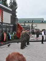 Аллея Героев, Школьная улица