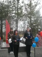 Братская могила. Памятник-мемориал, Россия, Мурманская область, городской округ Полярные Зори, населенный пункт Зашеек