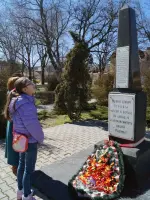 Обелиск Героям, погибшим за свободу и независимость Родины, Комсомольский бульвар