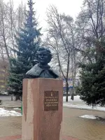 Бюст Евгении Рудневой, улица Летчика Бабушкина