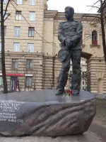 Памятник капитану-подводнику А.И. Маринеско, проспект Стачек