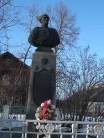 Бюст В.Г. Рязанову, Комсомольская улица