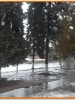Памятник воинам-рабочим и служащим камвольно-прядильной Фабрики им. 1 Мая и жителям близлежащих деревень, Россия, Москва, поселок фабрики имени 1-го Мая