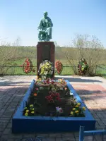 Братская могила. Деревня Мошарово Медынского района Калужской области, Россия, Калужская область, Медынский район, деревня Мошарово