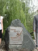 Обелиск «Память» на территории школы №49 г.Орска Оренбургской области, Россия, Оренбургская область, Орск, микрорайон Старый город, Советская улица, 69