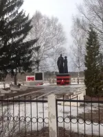 Мемориал воинской славы. Братская могила. Место захоронения героя СССР Лаврененко Дмитрия Федоровича, Россия, Московская область, Истринский район, деревня Деньково