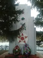Памятник погибшим в Великой Отечественной войне жителям села Азрапино, Россия, Нижегородская область, Починковский район, село Азрапино