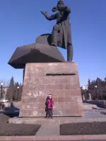 Памятник Добровольцам-танкистам, бульвар Славы