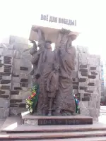 Памятник Труженикам тыла в Великой отечественной войне 1941-1945 гг., сквер Тружеников Тыла