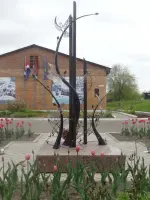 Обелиск Победы в честь 65-летия Победы, Севастопольская улица