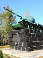 Танк Т-34 в селе Мантурово, Россия, Курская область, Мантуровский район, село Мантурово