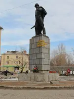 Памятник Герою Советского Союза Григорию Павловичу Кунавину, проспект Победы