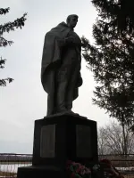 Памятник погибшим воинам в Великой Отечественной войне 1941-1945г.г., Средняя улица