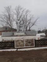Памятник "Скорбящая мать", Россия, Челябинская область, Карталинский район, поселок Сухореченский