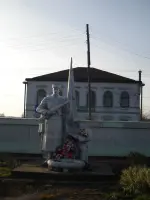 Скульптура Память, Россия, Кировская область, Уржумский район, поселок Петровское