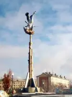 РК, г. Воркута, памятник Победы, улица Ленина