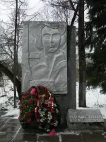 Памятник Герою России Вере Волошиной, Россия, Московская область, Наро-Фоминский район, деревня Головково