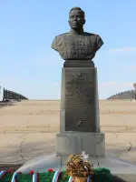 Памятник генералу армии А. П. Белобородову, улица Нижняя Набережная