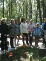 Памятник на Киновеевском кладбище Санкт-Петербурга, Дальневосточный проспект