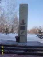 Памятник Герою Советского Союза генералу армии В.Ф.Маргелову, проспект Созидателей