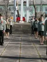 Памятник-стела воинам, павшим в годы Великой Отечественной войны в селе Верхние Матигоры Холмогорского района Архангельской области., Россия, Архангельская область, Холмогорский район, деревня Кушово