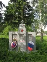 Обелиск в деревне Карпово Мышкинского района Ярославской области, Россия, Ярославская область, Мышкинский район, деревня Карпово