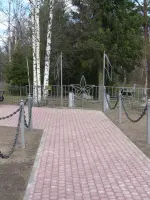 Братское воинское захоронение на северном берегу реки Бурной, Россия, Ленинградская область, Приозерский район, поселок Соловьёво