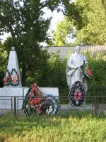 Памятник воинам-землякам, погибшим в годы Великой Отечественной войны, Россия, Новосибирская область, Краснозерский район, село Локтенок