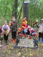 Обелиск в деревне Орехово Ржевского района Тверской области, Россия, Тверская область, Ржевский район, деревня Орехово