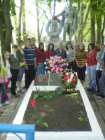 Памятник павшим в боях за Родину., Россия, Ростовская область, Зерноградский район, село Светлоречное