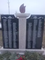 Памятник погибшим в годы Великой Отечественной войны, Россия, Волгоградская область, Новониколаевский район, поселок Серп и Молот