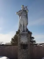 Монумент землякам участникам Великой Отечественной войны, ул. Школьная