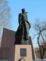 СКУЛЬПТУРНОЕ СООРУЖЕНИЕ ГЕРОЯМ ГРАЖДАНСКОЙ И ВЕЛИКОЙ ОТЕЧЕСТВЕННОЙ ВОЙН, Советская улица