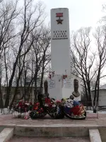 Памятник Героям Советского Союза Н.В.Мамонову и С.Н.Орешкову, Советская улица