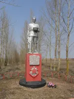 Памятник солдатам и матросам 281 гв. стр. полка 93 гв стрелков. дивизии, героически сражавшимся за с. Гостищево в июле 1943 года, улица Кирова