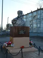 Памятник Прокопию Галушину, Октябрьская улица