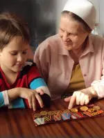 Памятный камень у проходной завода ОАО «Уралредмет», город Верхняя Пышма., улица Петрова