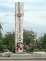 Обелиск в память о 235 никольчанах, погибших на Великой Войне., Россия, Астраханская область, Енотаевский район, село Никольское, Московская улица, 38