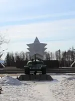 Памятник "Три звезды", улица Карла Маркса