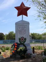 Братская могила советских воинов, погибших в период Сталинградской битвы. Хутор Крутовский., Россия, Волгоградская область, Серафимовичский район, хутор Крутовский